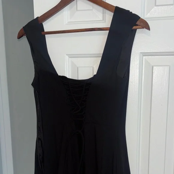 Leila Dress - Danielle Guizio - Picture 4 of 6